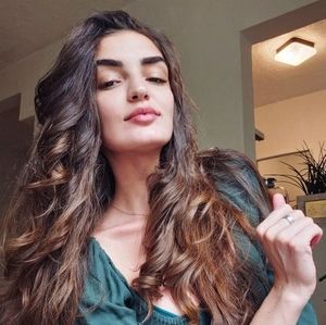 Meet your Posher, Ivana